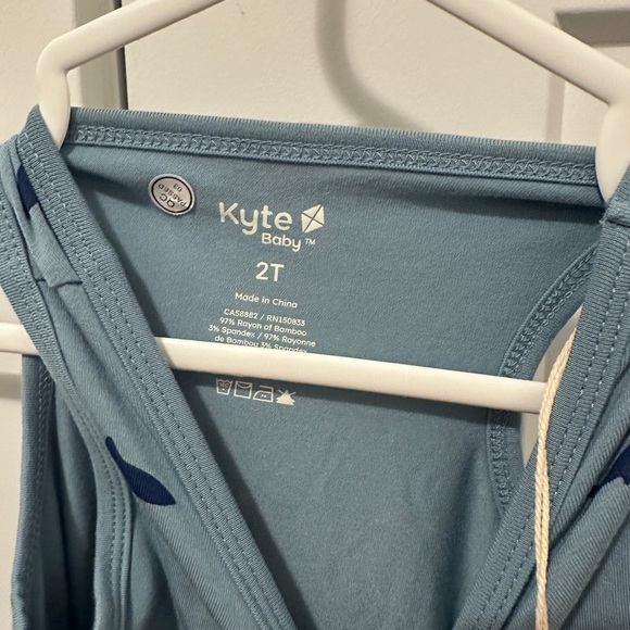 Kyte Baby Blue Sharks Toddler Tank Top 2T 100% Bamboo - Picture 2 of 4